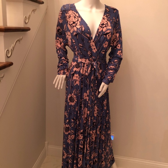 Motherhood Maternity Long Sleeve Floral Maxi Dress - Picture 3 of 5